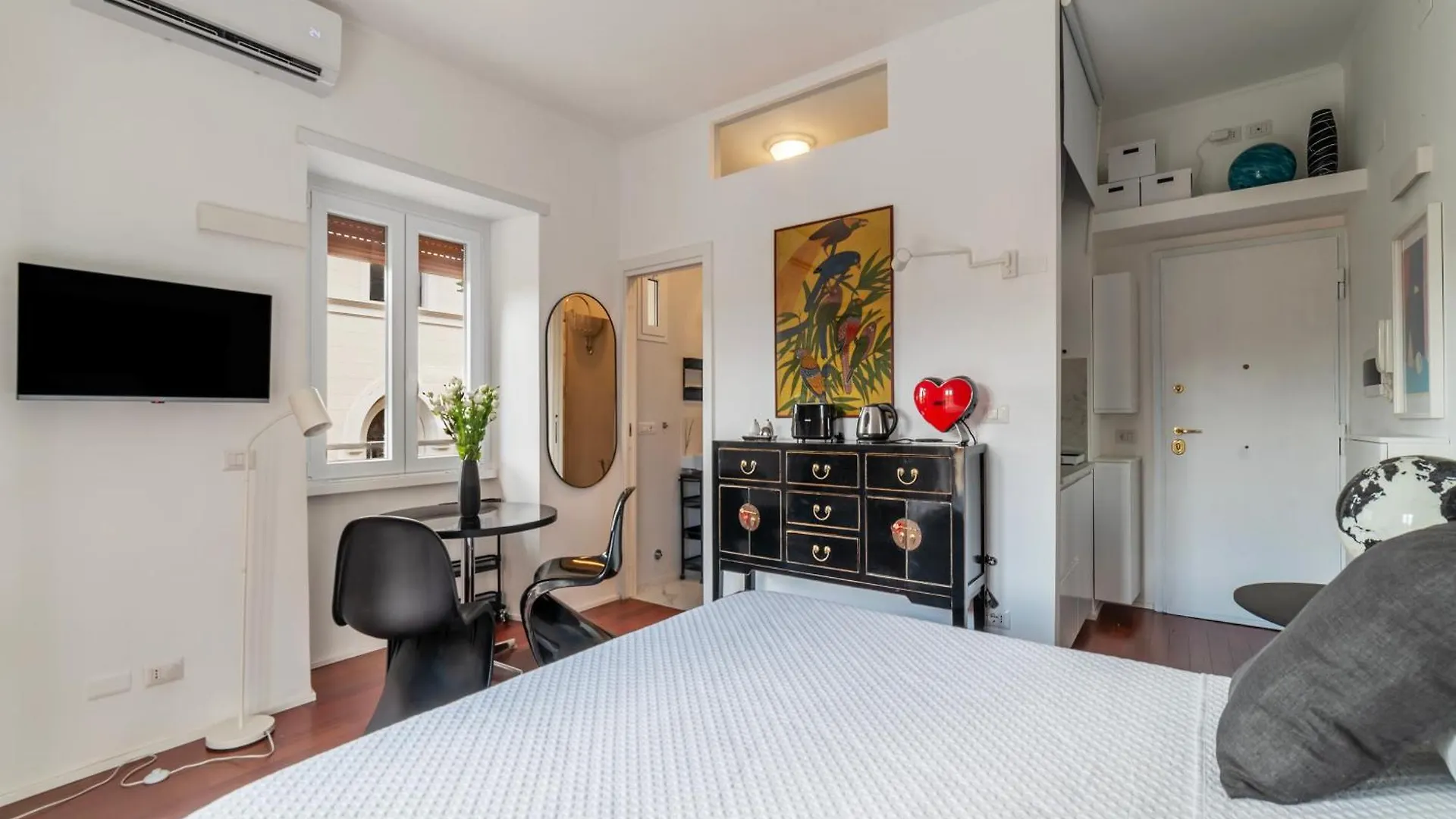 Vittorio Emanuele The Heart Apartment Roma
